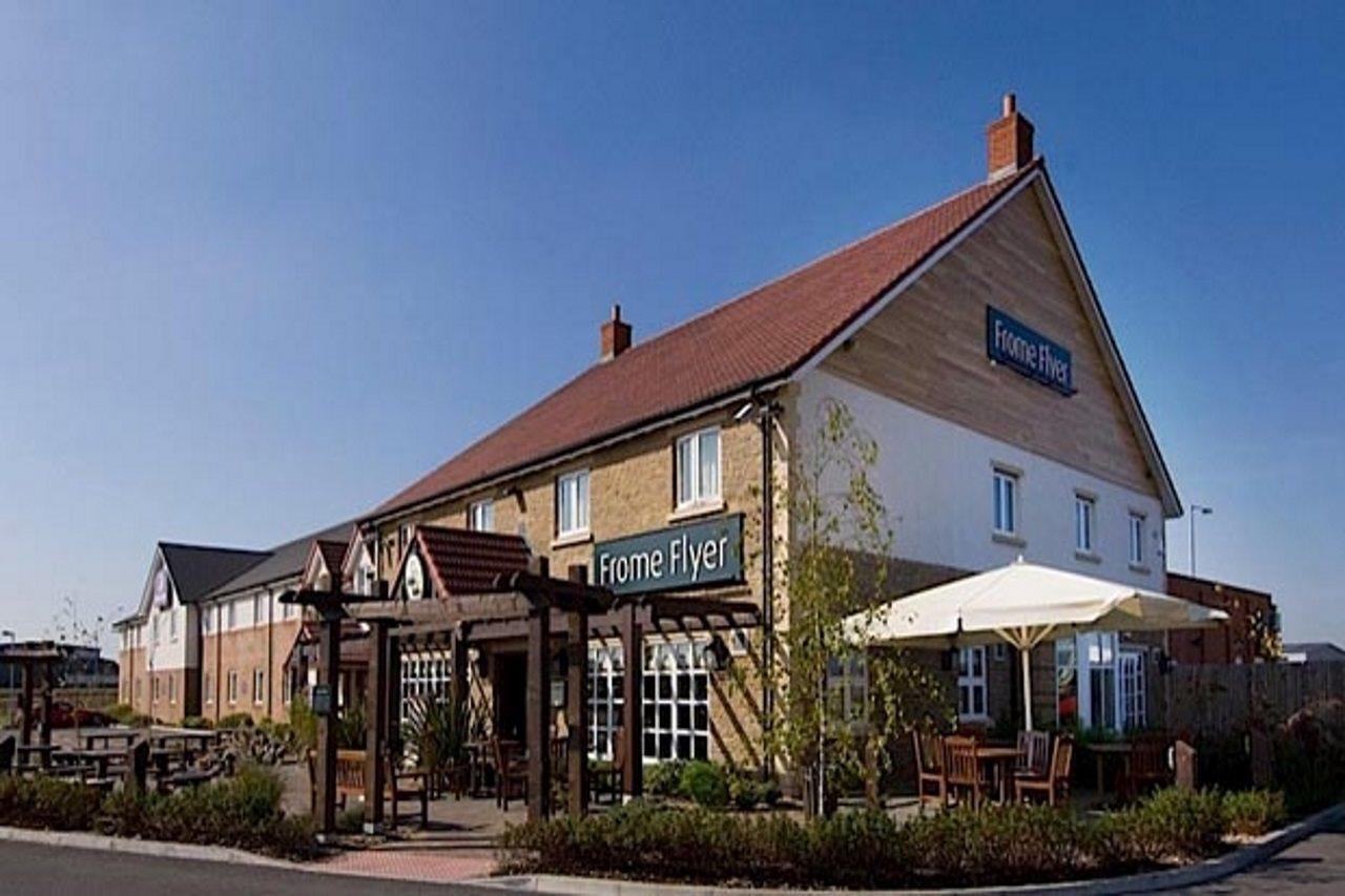 Premier Inn Фрум Екстериор снимка